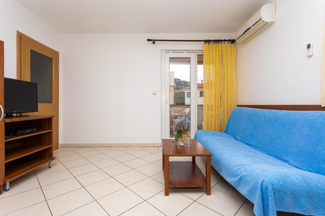 Apartments Crnekovic IV Baska  Exterior photo
