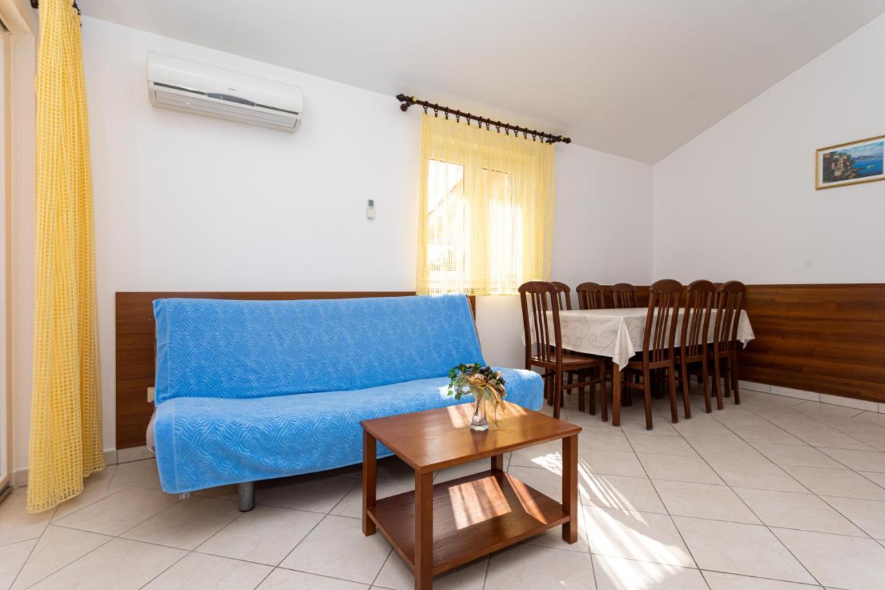 Apartments Crnekovic IV Baska  Exterior photo