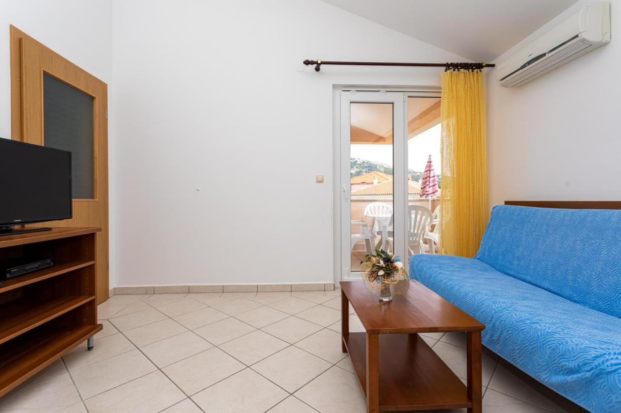 Apartments Crnekovic IV Baska  Exterior photo